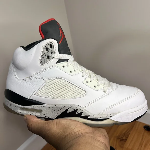 Ni - ke Ni - ke Jordan 5 Retro “White Cement 2017” 136027 104 Size 9 “NO Box”