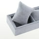 thumbnail image 4 of Exhibidor de relojes y pulseras de terciopelo con 3 almohadas gris, 4 of 8