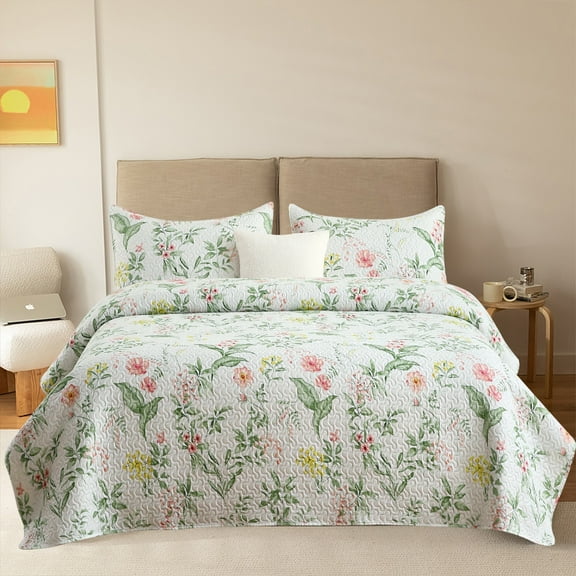JML 3-Piece Quilt Set with 2 Shams, Soft Microfiber Bedspread Coverlet Set, Queen, Green Floral