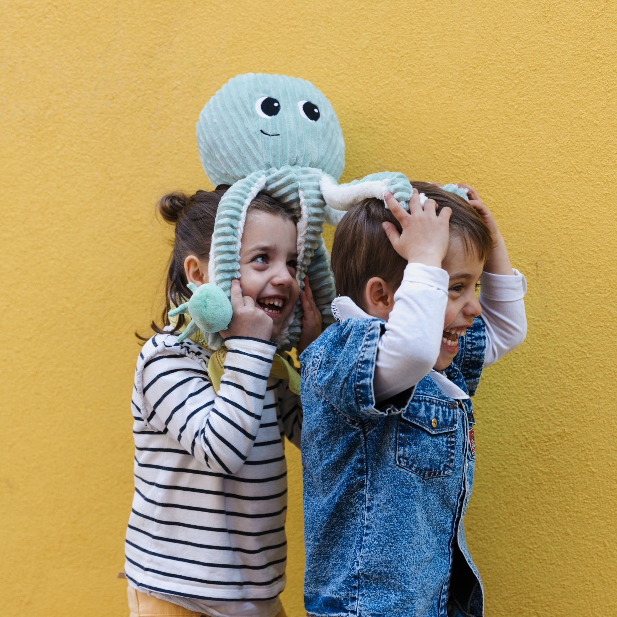 Les Ptipotos Octopus Mom & Baby Plush Stuffed Animal Set & Eco-Friendly Toy in Blue