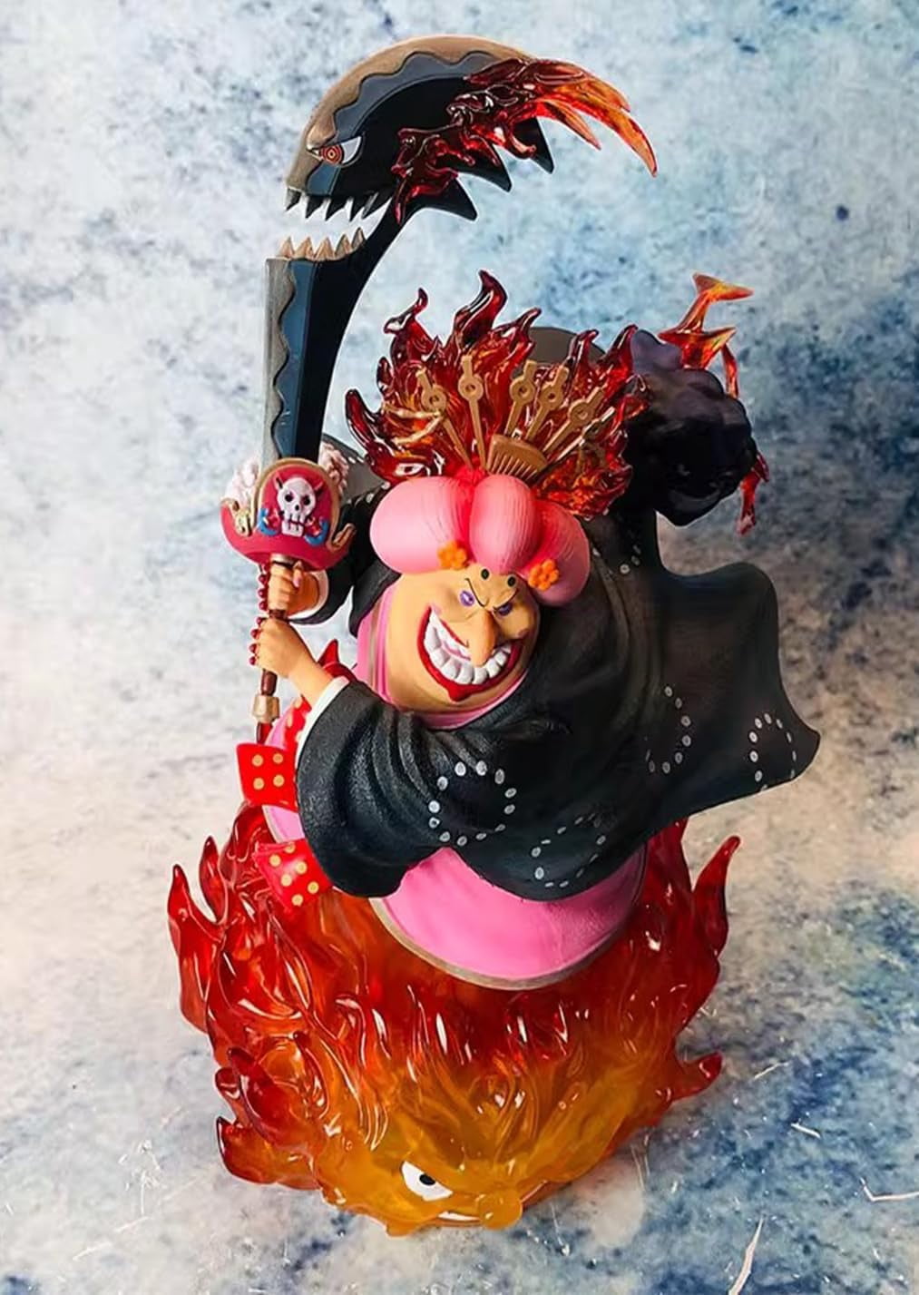 New Four Emperors Big Mom Charlotte Linlin (Luminescence combat Ver) Character Anime Model Statue Action Figures Desktop Ornament Popular Decorations Fan Souvenirs Creative Gift Collectable