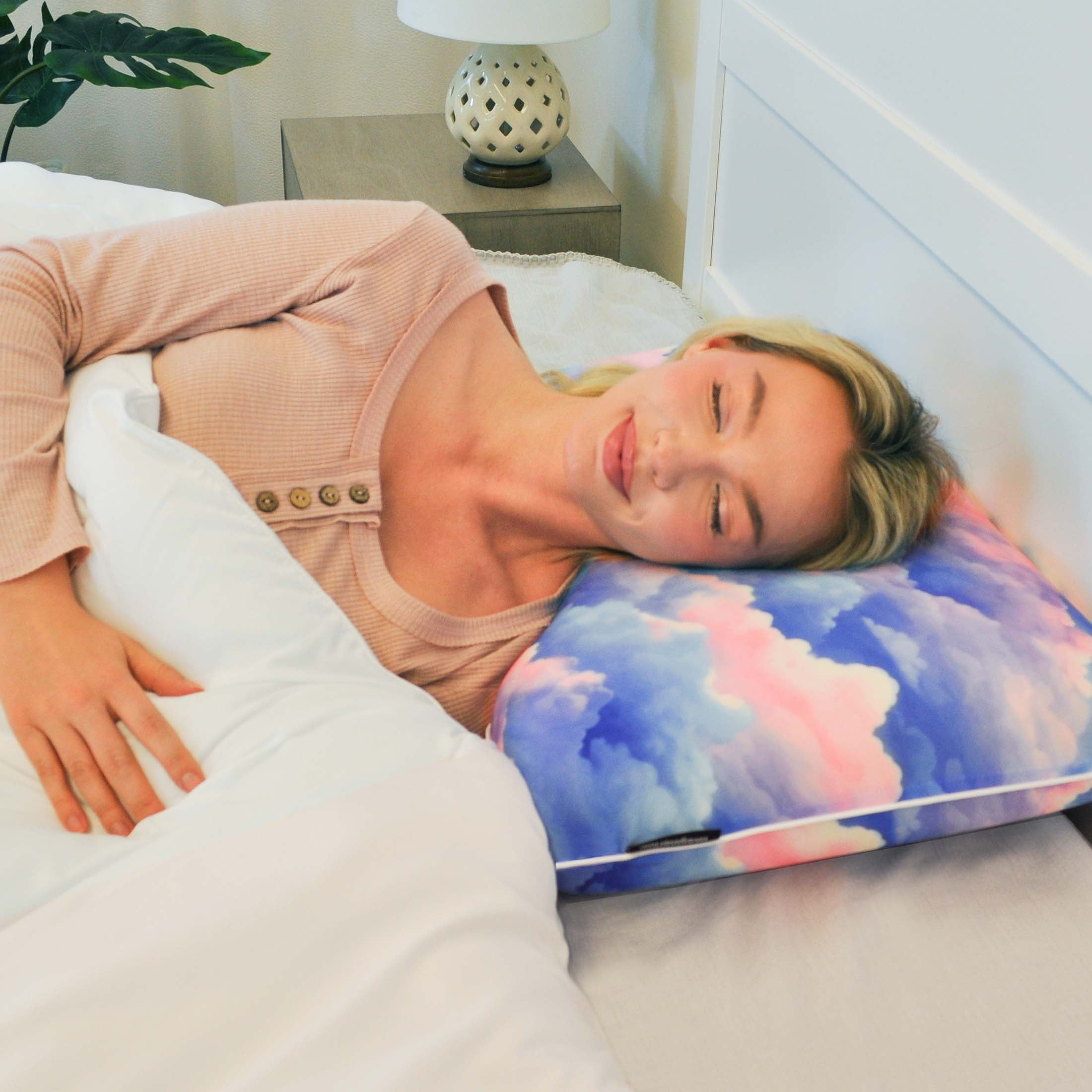 Memory Foam Fun Pillow with Cool-to-the-Touch Cover, Standard/Queen, Dreamy Clouds, 2 Pack
