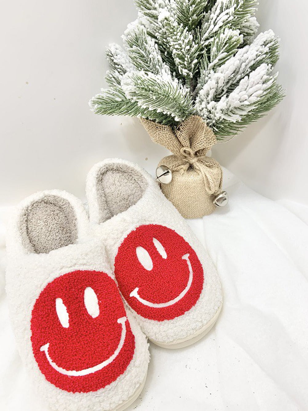 PacificPlex Womens Smiley Smile Slippers Plush Happy Face (5-6, Red)