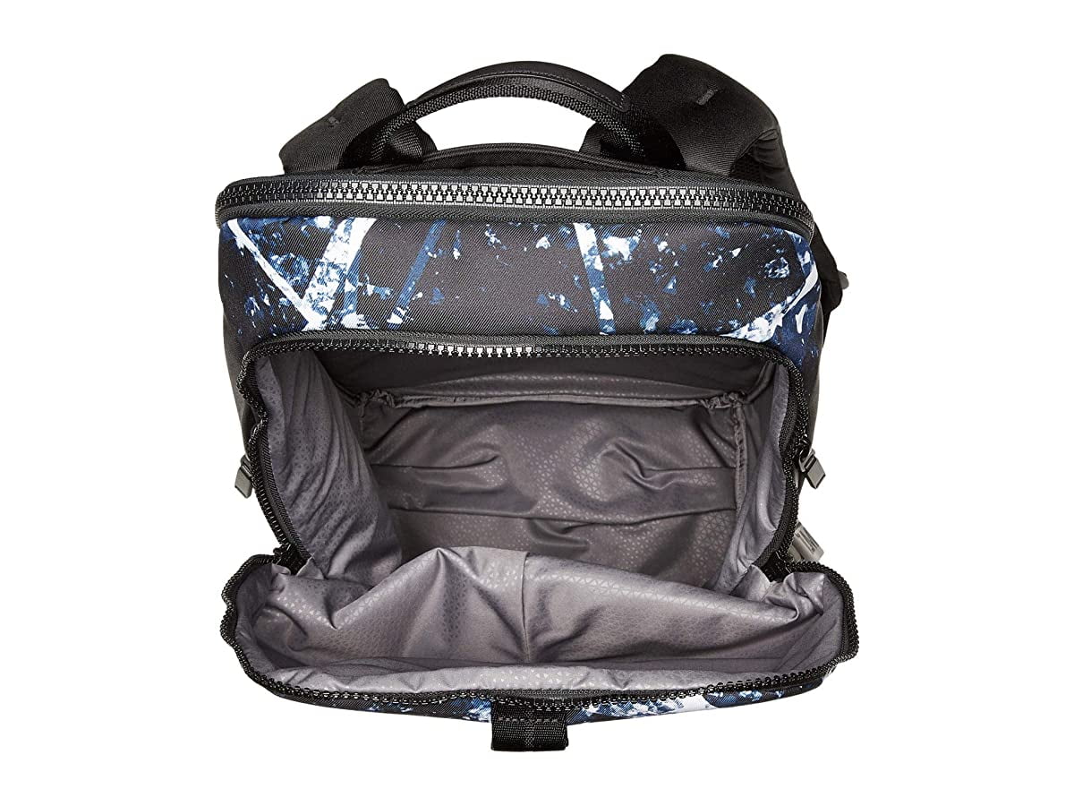 tumi tahoe