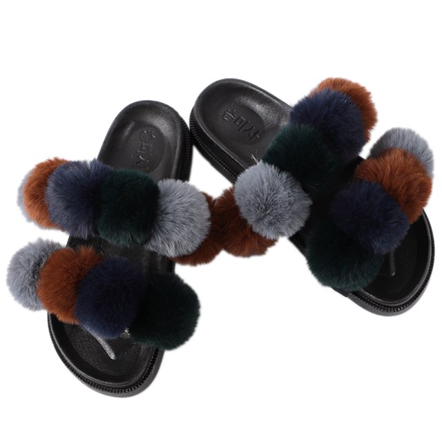 Women Furry Slippers Fashion Pom Pom Ball Faux Fur Slippers Fluffy Sandals