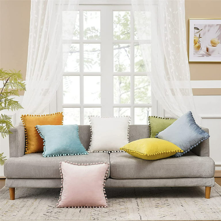 Set of 2 velvet cushions with pompoms plain Christmas cushion