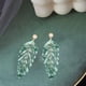 thumbnail image 5 of Pendientes largos de acrílico con diseño de hoja de resina, pendientes de hoja de palma, pendientes de moda para mujeres y niñas, 5 of 5
