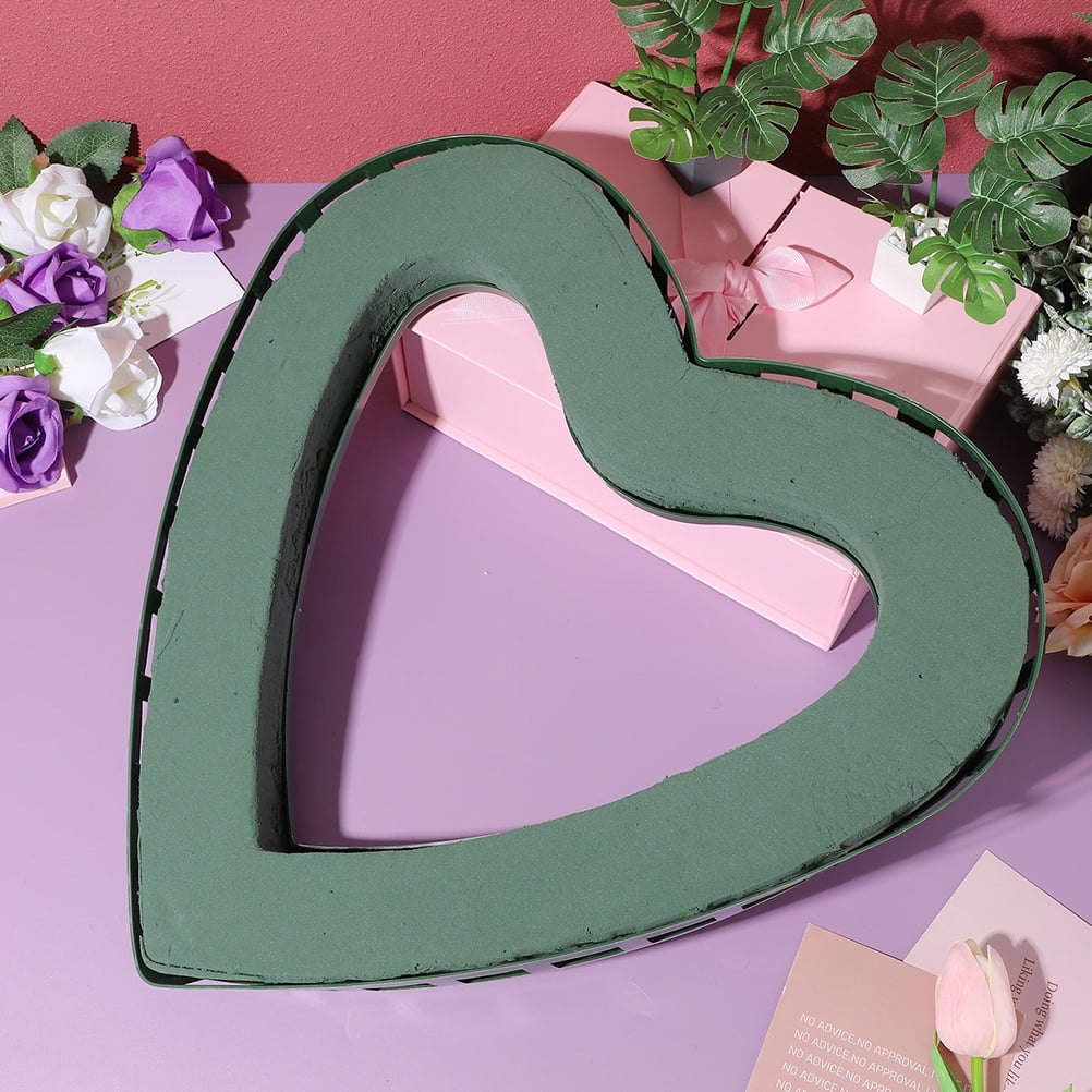 WEUVEB Heart Shaped Floral Holder Plastic Green for Wedding and Home Use with Suction Cups 2Pcs