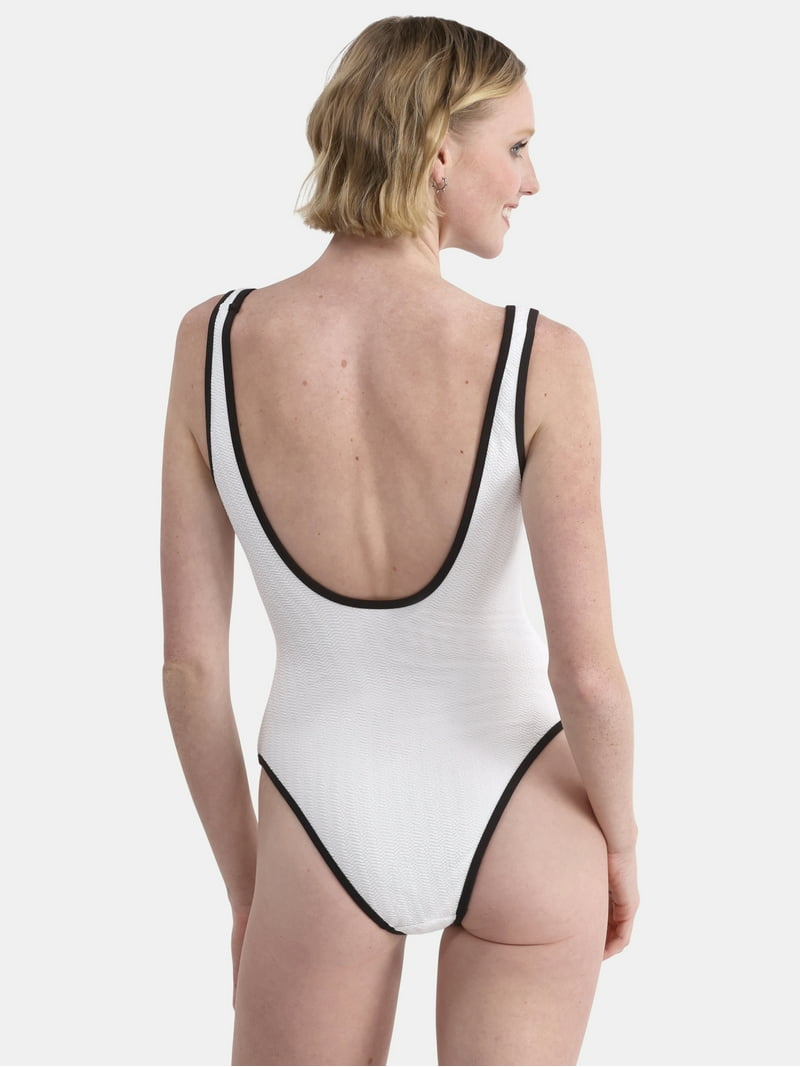 No Boundaries Women's Herringbone Crinkle One Piece Swimsuit Sizes