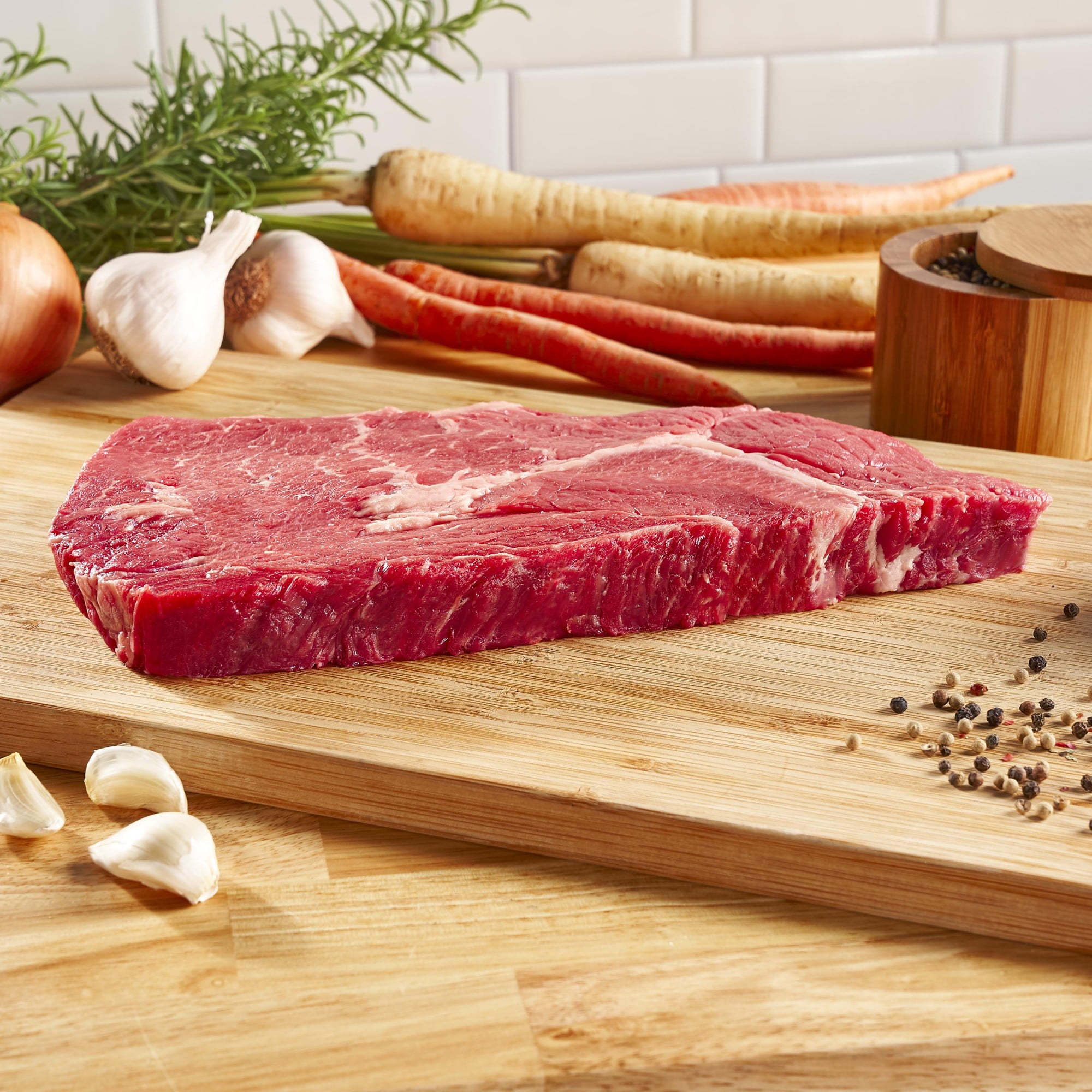 Chuck Beef Roast, Tray, Fresh, 2 - 2.70 lb