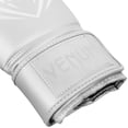 thumbnail image 3 of Guantes de boxeo Venum Contender Silver de piel sintética, 3 of 4