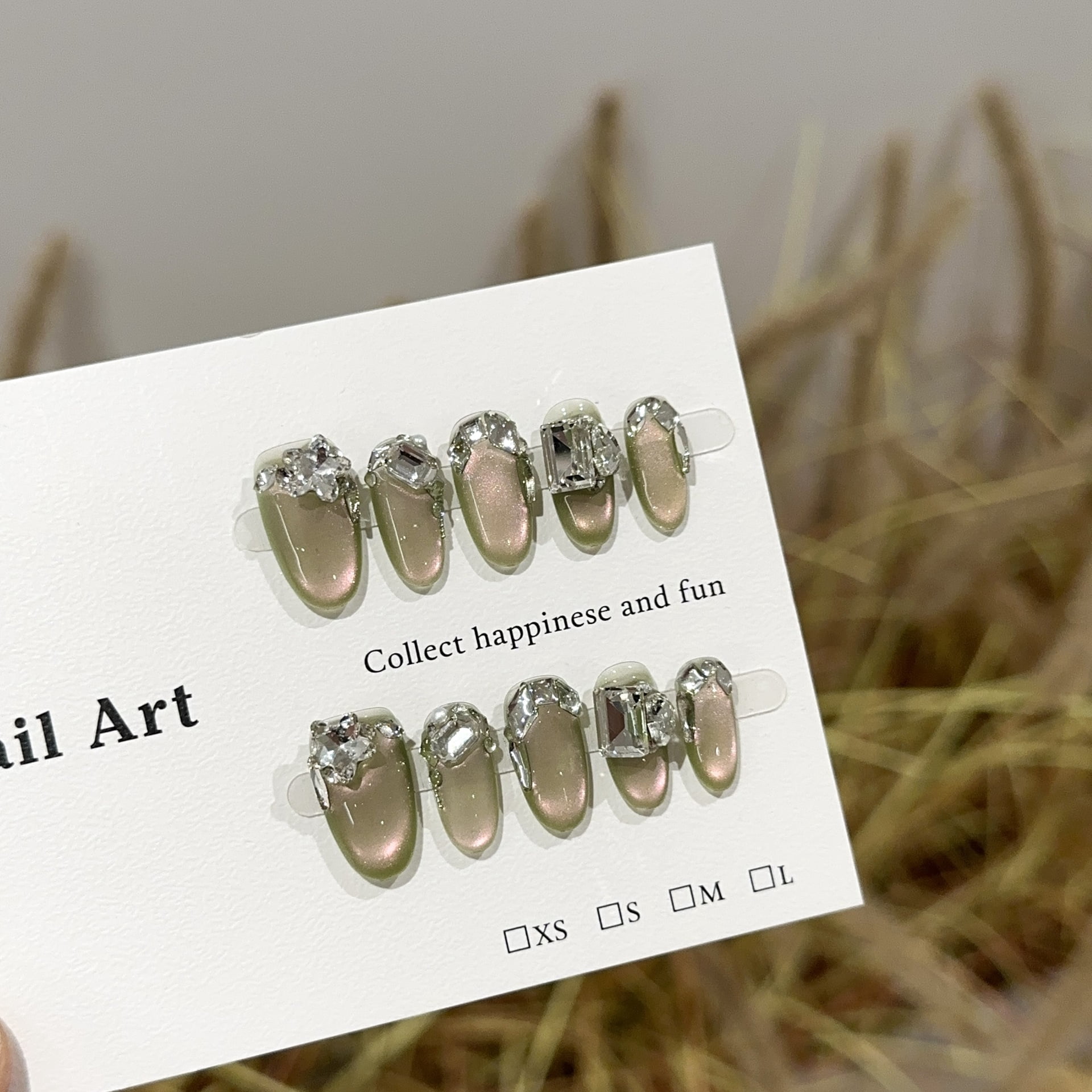 Hand-worn nail pads, high-end spring and summer green guava fruit cat's eye manicure, white light luxury short nails