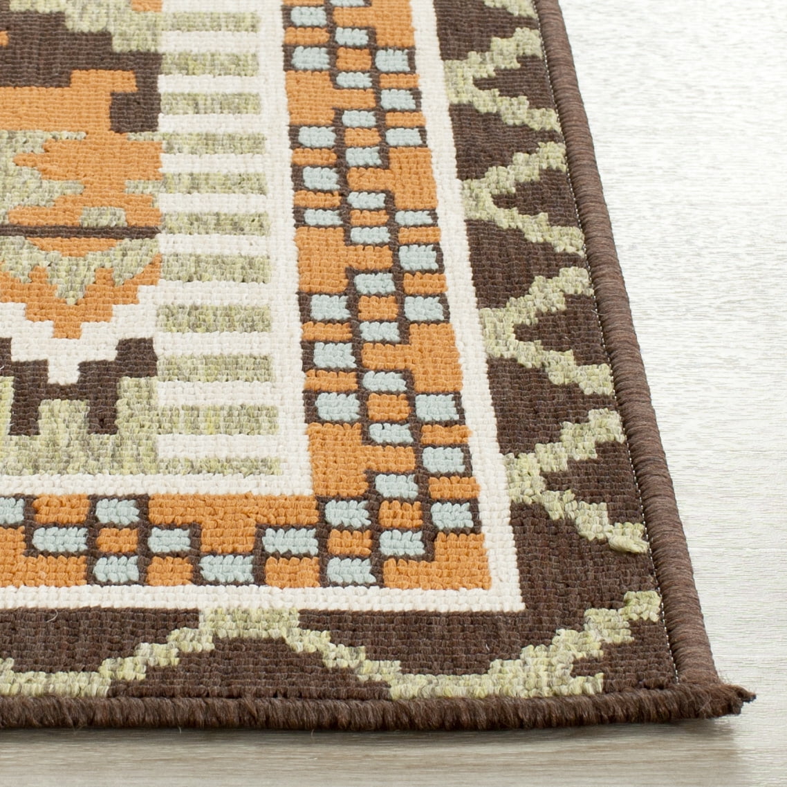 SAFAVIEH Veranda Johann Southwestern Indoor/Outdoor Area Rug, 5'3" x 7'7", Grey/Beige