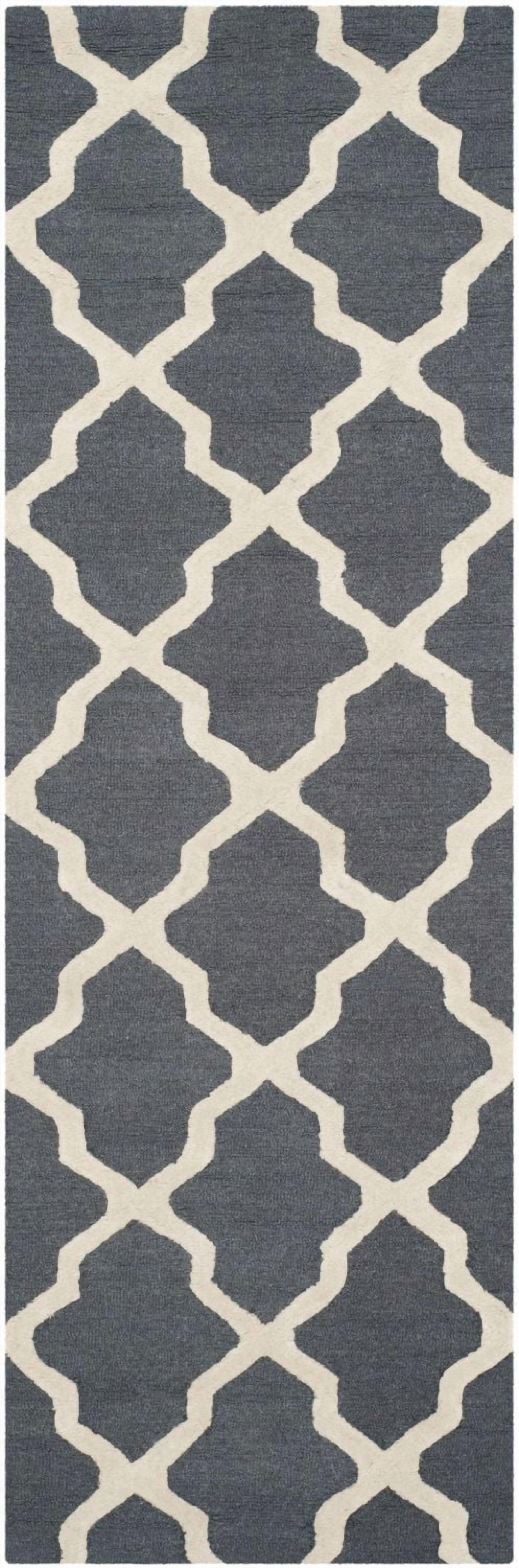 Safavieh Cambridge Liam Geometric Area Rug