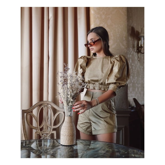 Danielle Bernstein Womens Cuffed High-Cut Shorts