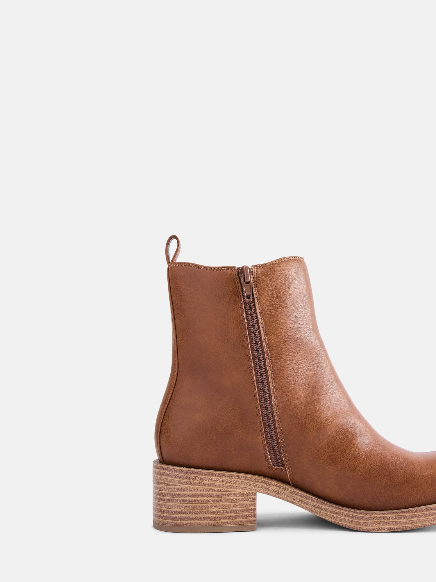 No Boundaries Women's Stitch Chelsea Booties
