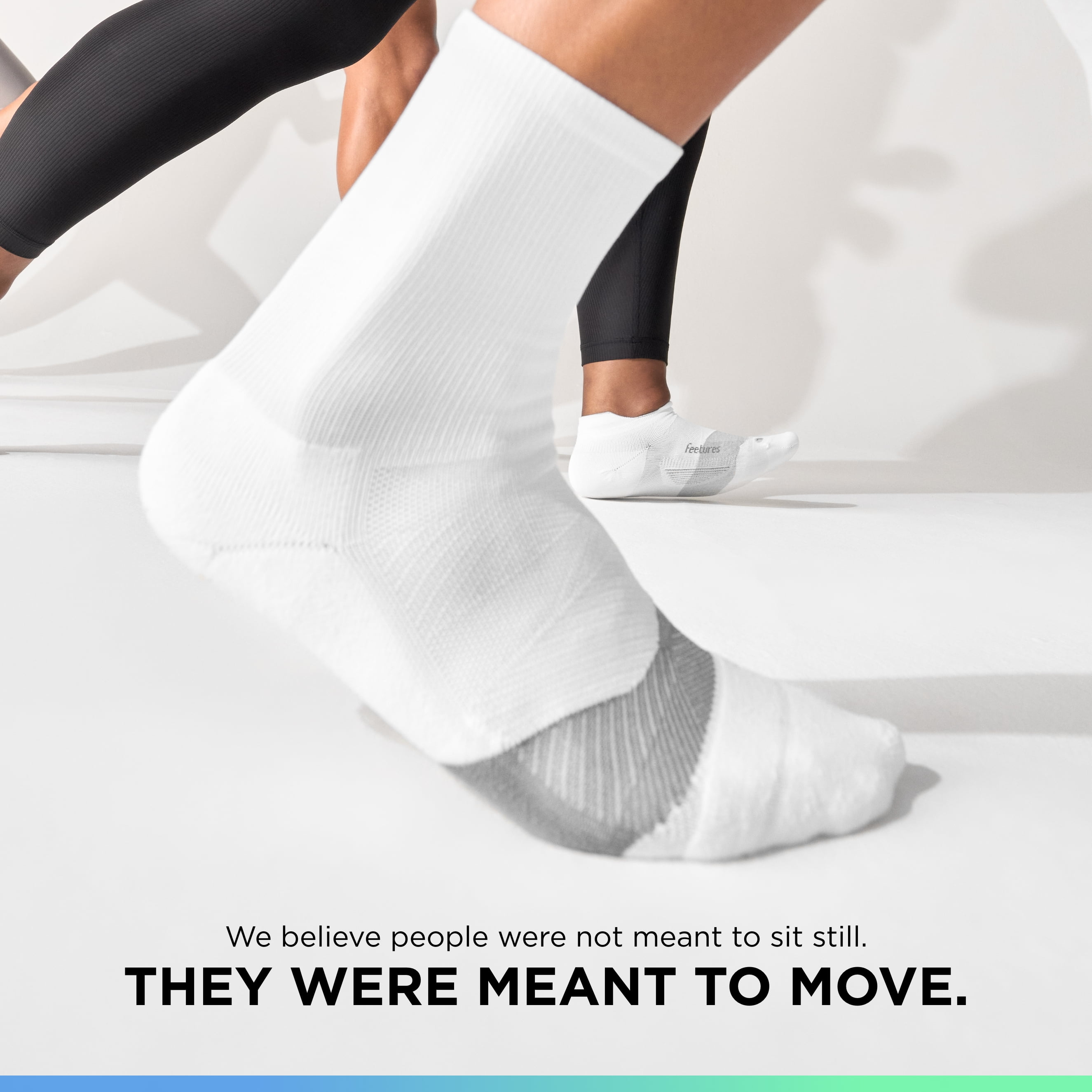 Feetures Elite Ultra Light Cushion Ankle Socks - Sport Sock with Targeted Compression - New White, M (3 Pair)