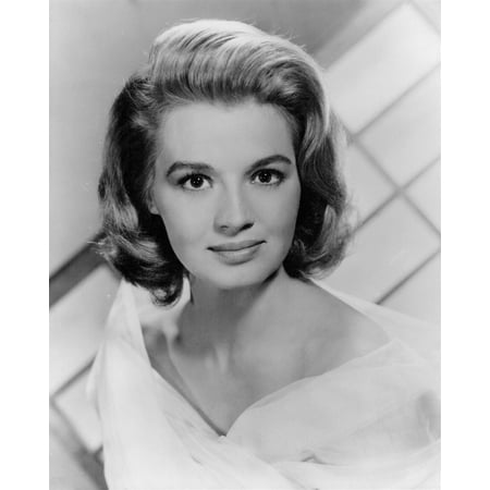 Angie Dickinson beautiful studio portrait of young Angie circa 1961 16x20 poster