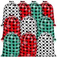 thumbnail image 1 of Bolsas con cordón a cuadros con diseño de búfalo de 30 x 40 cm para envolver regalo con forma de feliz Navidad, 1 of 7