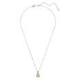 thumbnail image 2 of Colgante de cristal verde con piedra natal de agosto de Swarovski, 2 of 6