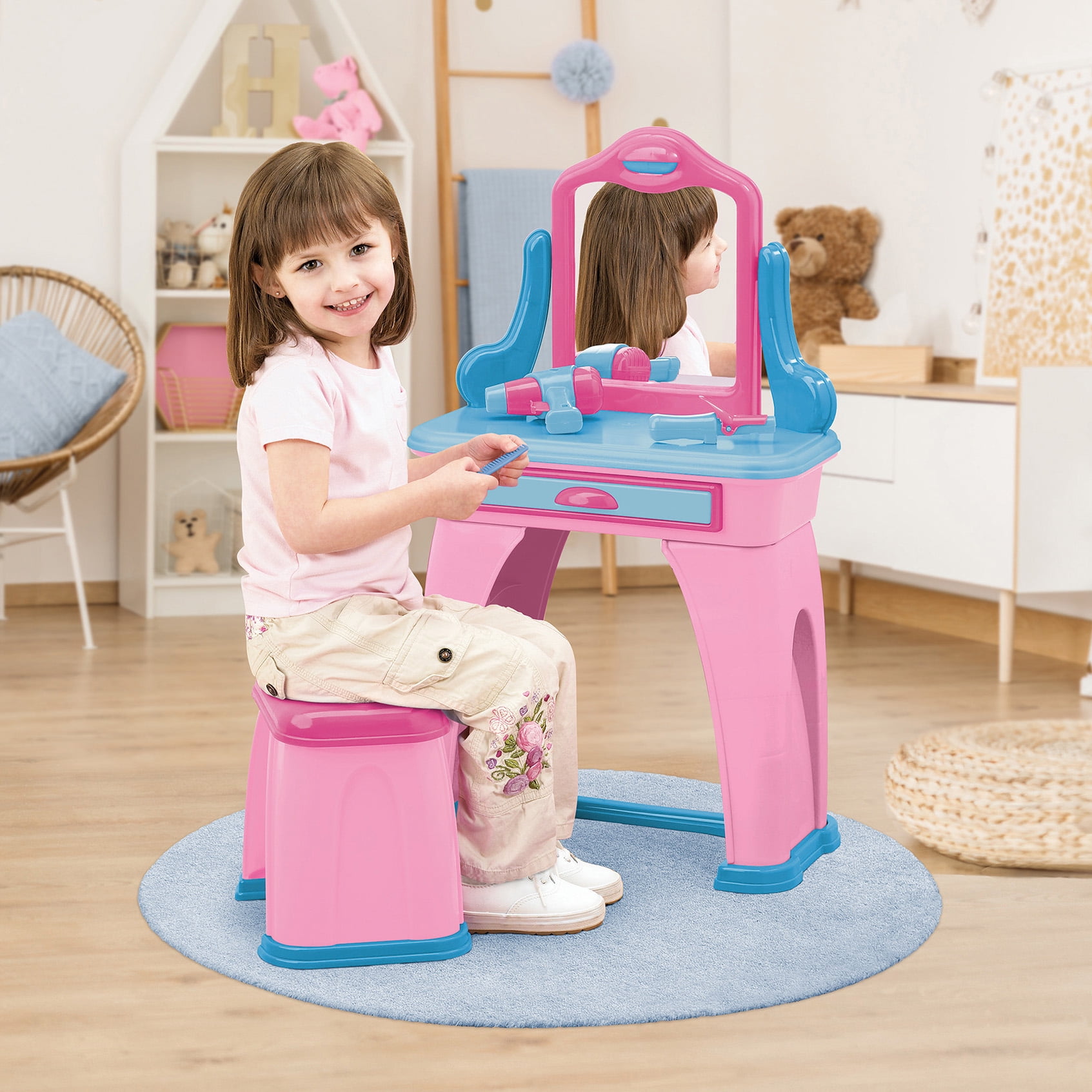 American Plastic Toys My Very Own Vanity Set for Kids with 7 Accessories