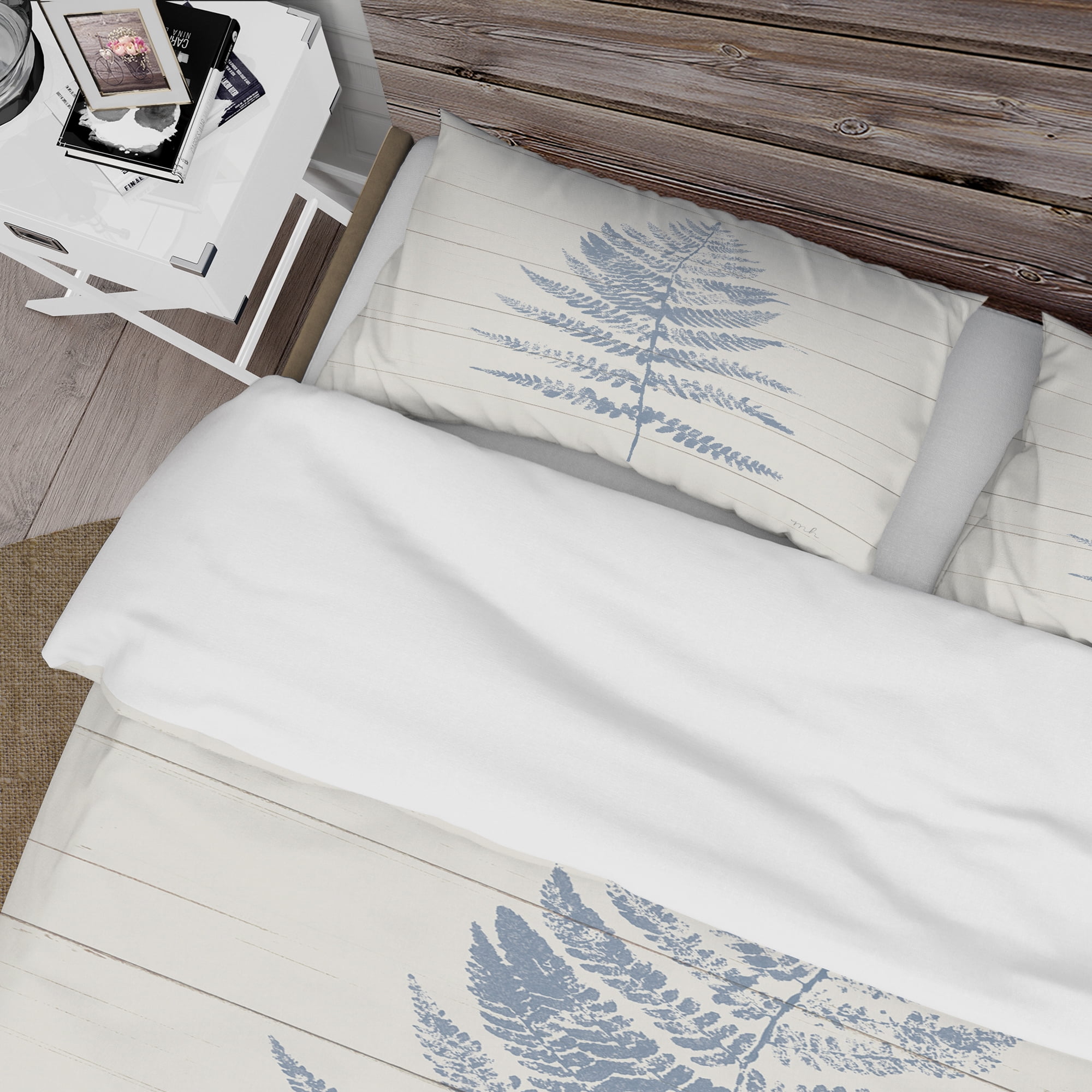 Designart 'Blue Fern Print on wood II' Cottage Duvet Cover Set