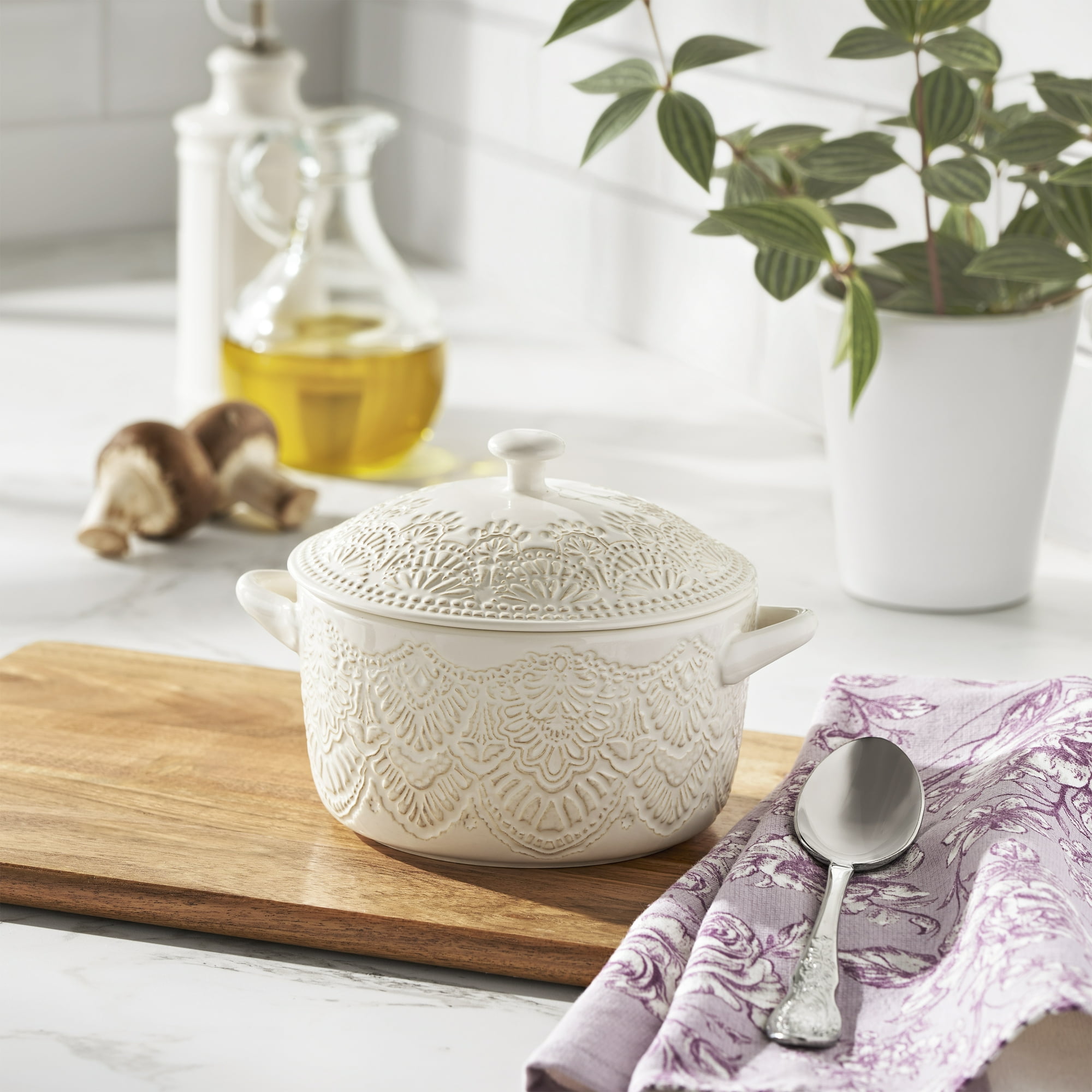 Stoneware Baking Dish, Vintage Lace, Linen