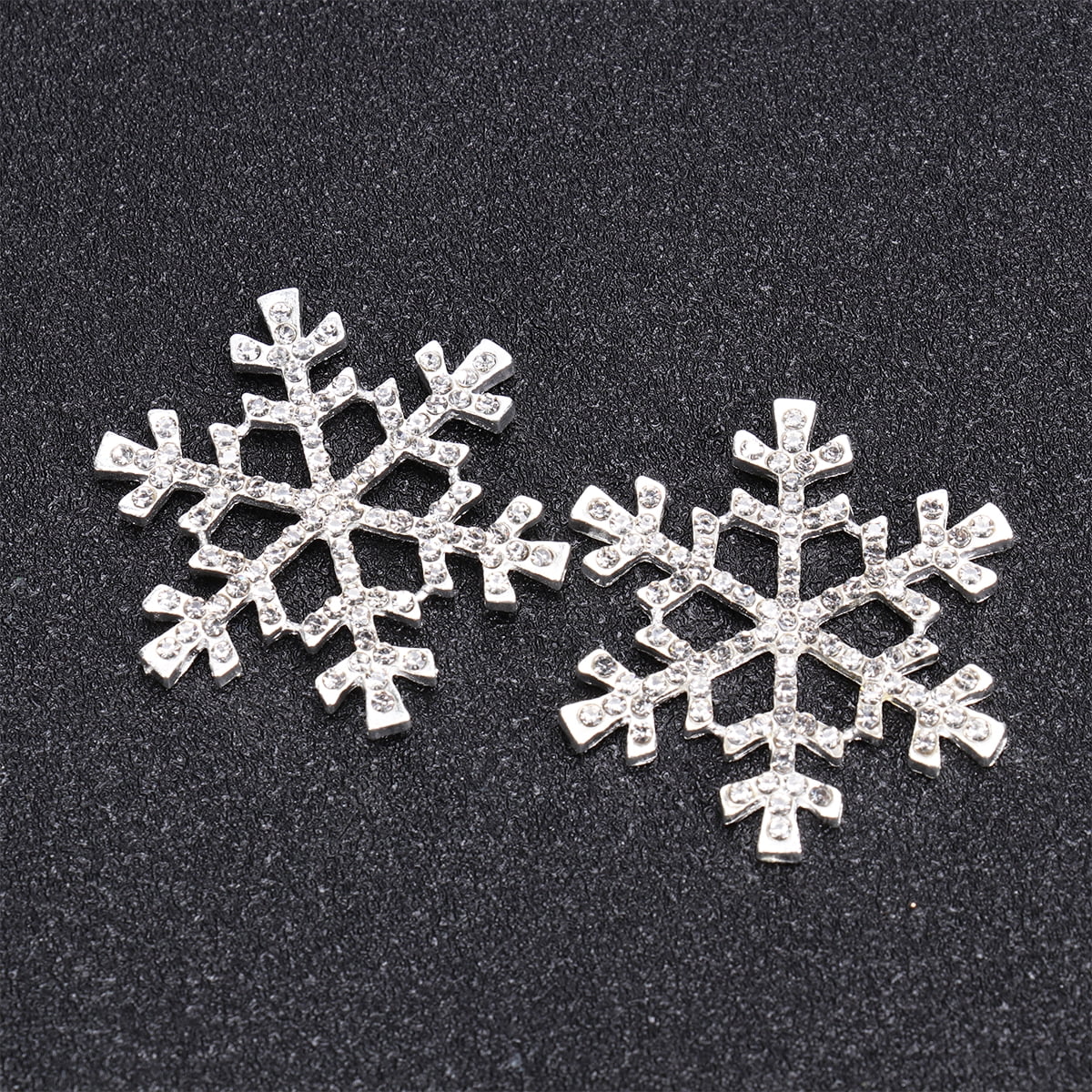 Artminds Glitter White Snowflakes Buttons and Embellishments Set of 12