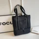 thumbnail image 5 of Bolso de mano de gran capacidad y alto valor, bolso de hombro para mujer, bolso de mano portátil con aislamiento para salir de picnic, 5 of 5