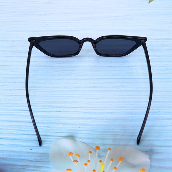 COMPUKAS Black Cat Eye Sunglasses UV Protection for Outdoor Activities Fashion Accessory Small Size