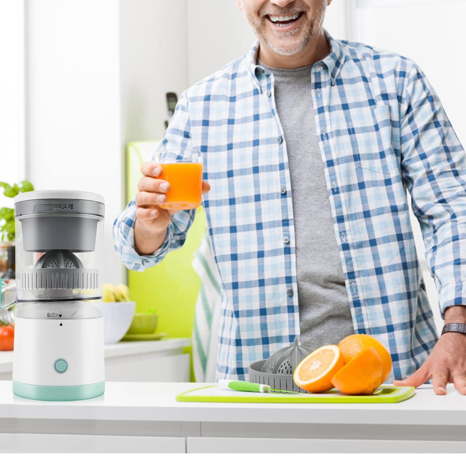 Electric Citrus Juicer - USB Rechargeable Juicer with Cleaning Brush,  Orange Lime Lemon Grapefruit Juicer Squeezer, Easy to Clean Portable Juicer  Machine in 2023
