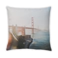 thumbnail image 2 of Ahgly Company Coussin d'Extérieur Sites Golden Gate Bridge, 18 Pouces par 18 Pouces, 2 of 6