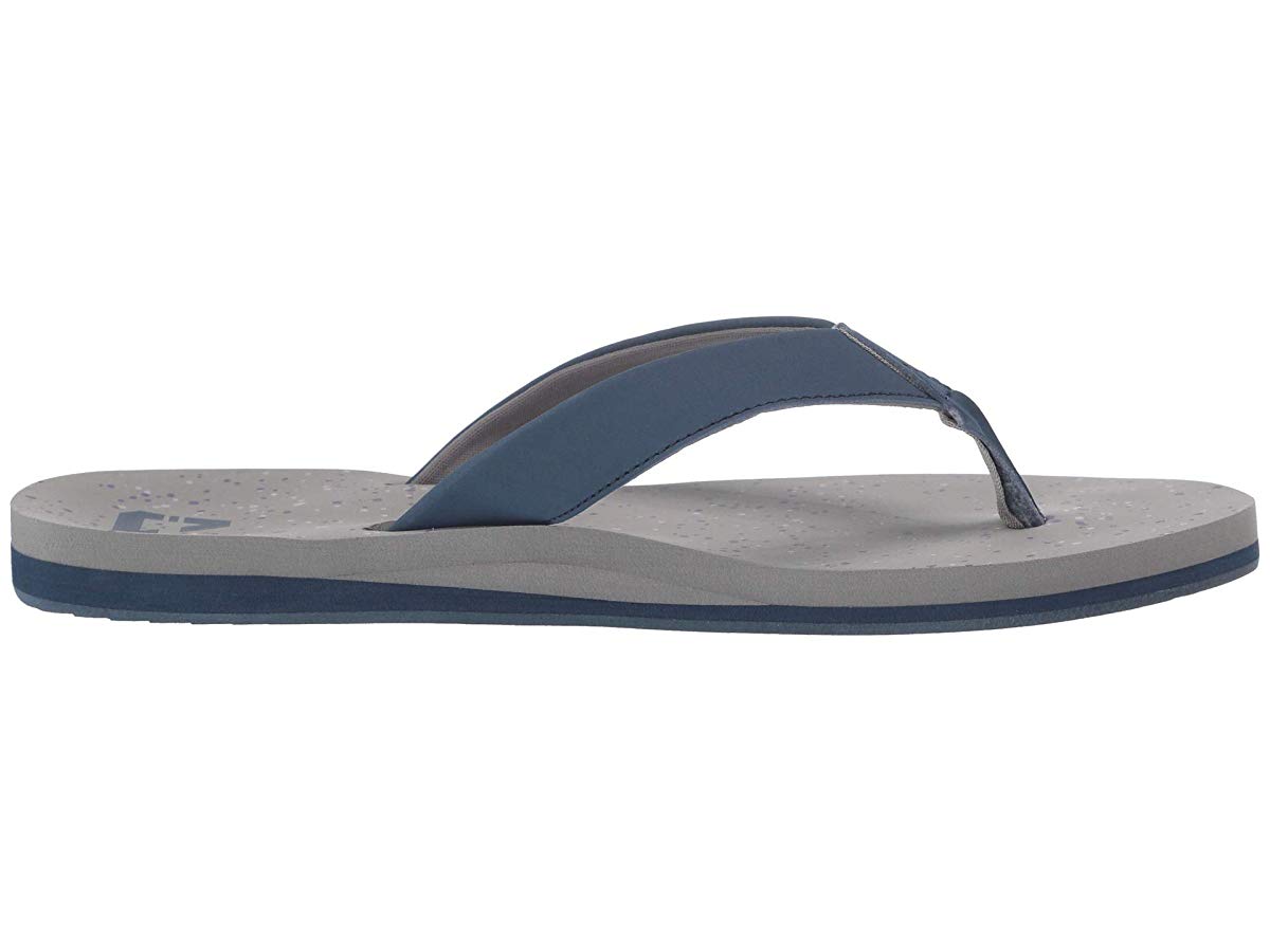 travis mathew flip flops
