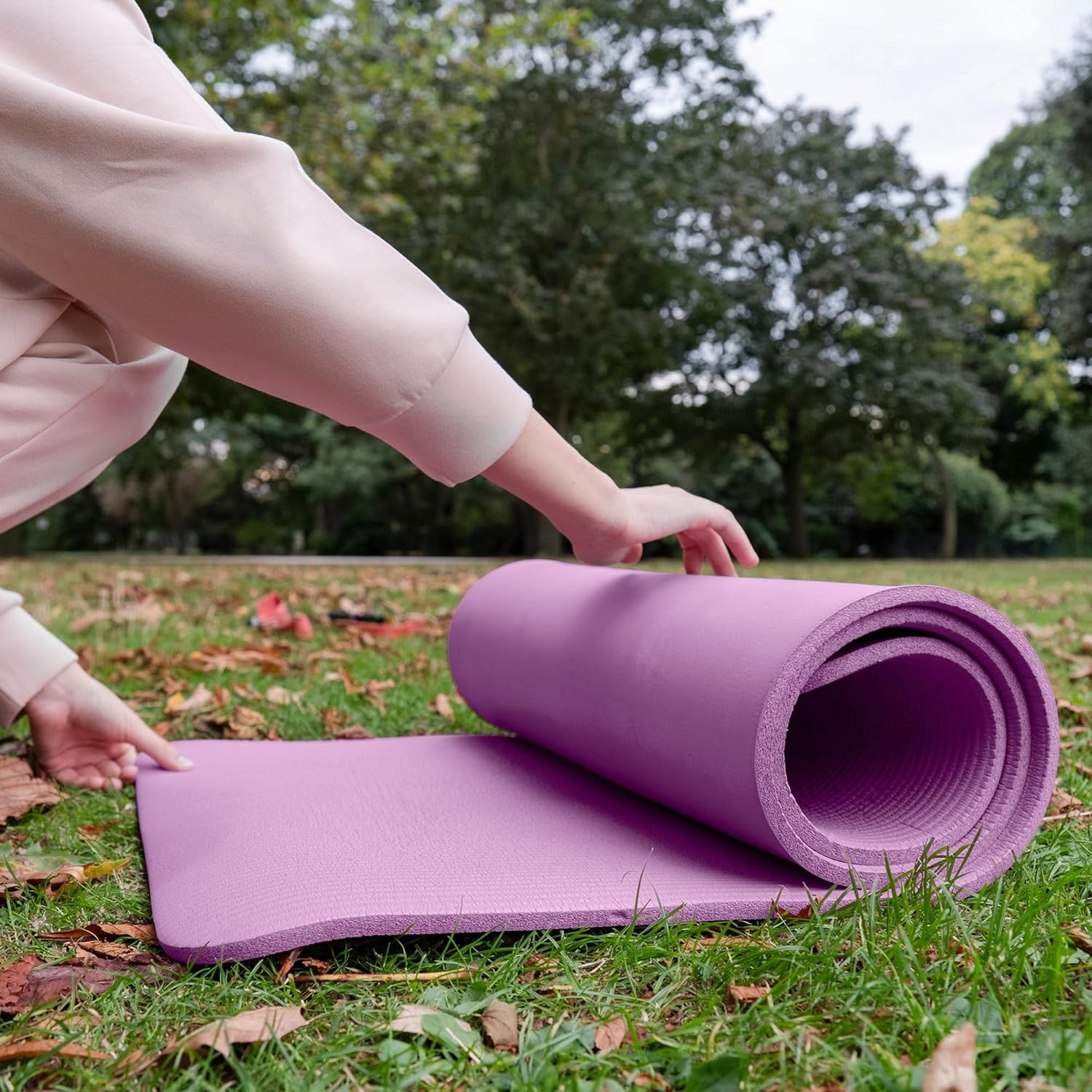 JessieMal Yoga Mat, 1-Inch Extra Thick High Density Exercise Mat, Anti-Tear Exercise Yoga Mat with Carrying Strap, Suitable for Various Yoga Exercises, Multiple Colors