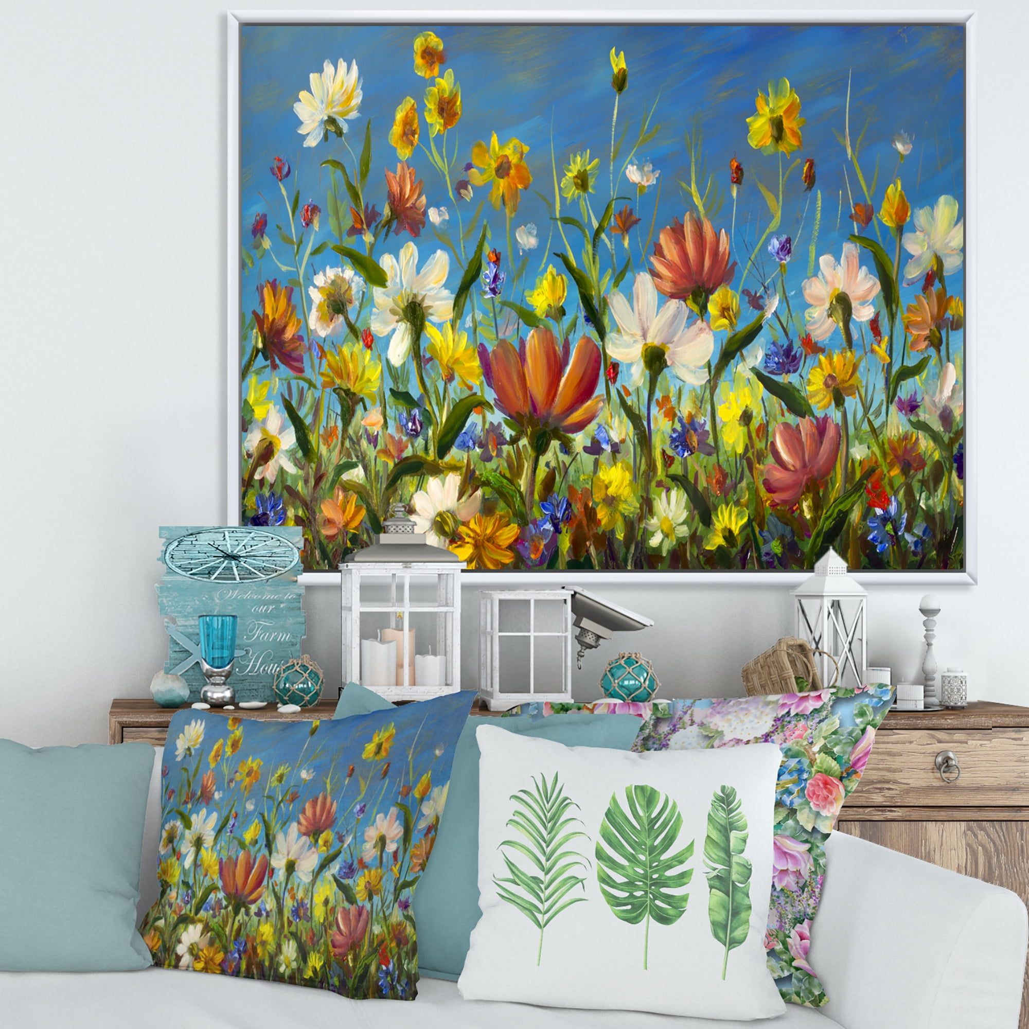 Designart 'Beautiful Field Flowers In Nature' Traditional Framed Canvas Wall Art Print