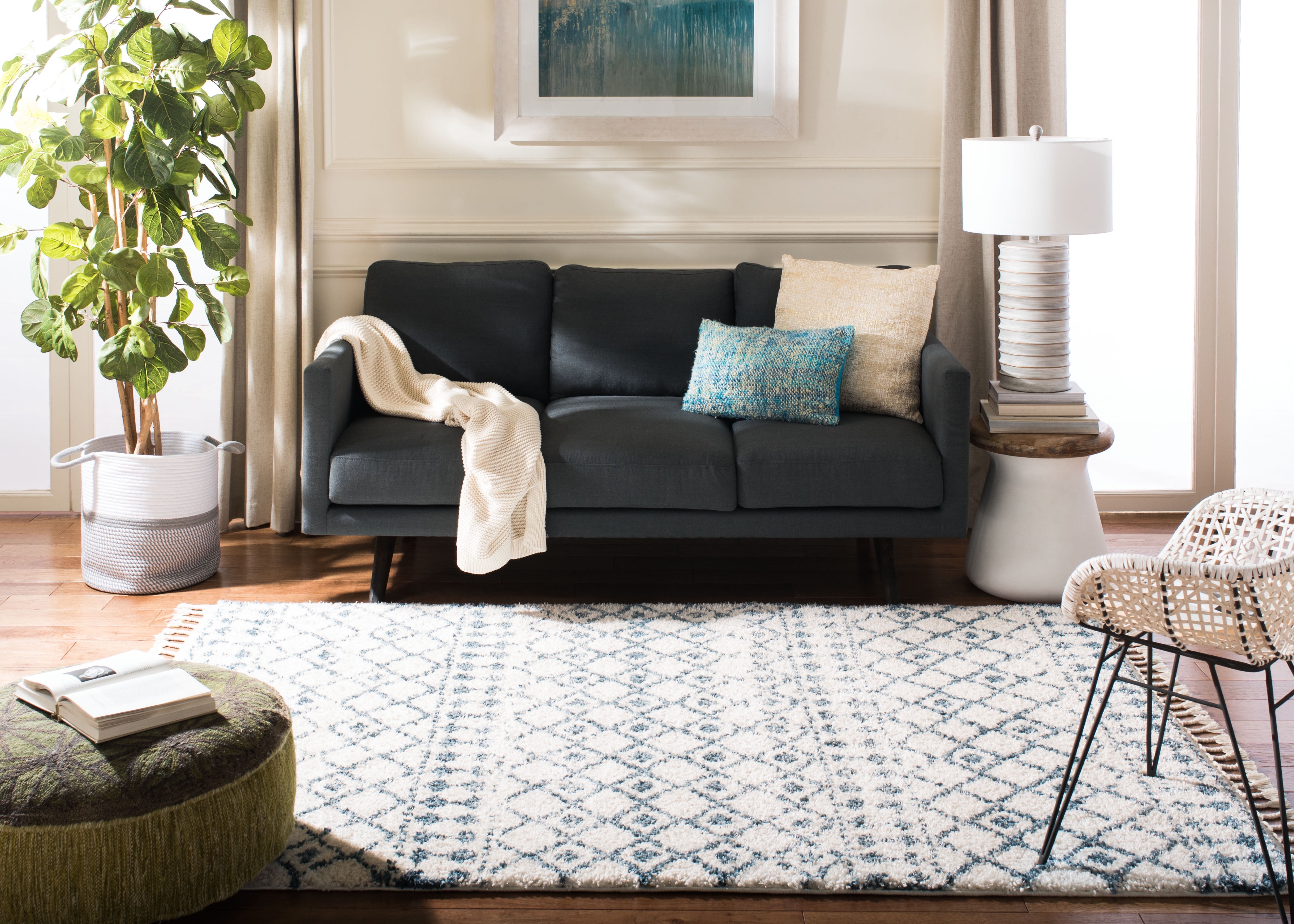 SAFAVIEH Berber Fringe Nathan Aztec Shag Area Rug, Cream/Blue, 6'7" x 9'