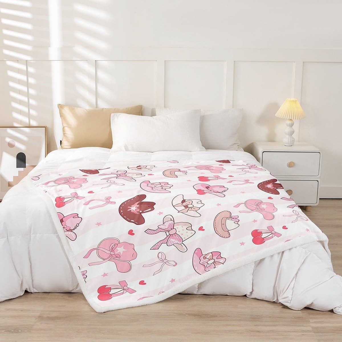 Cowgirl Pink White Fleece Blanket,Wes...
