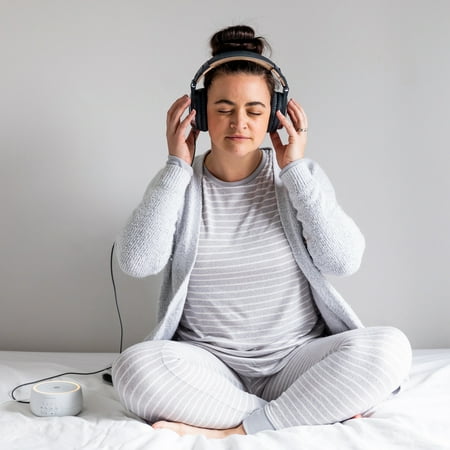 Yogasleep Baby Dreamcenter Multi-Sound Machine with color-changing Nightlight, White
