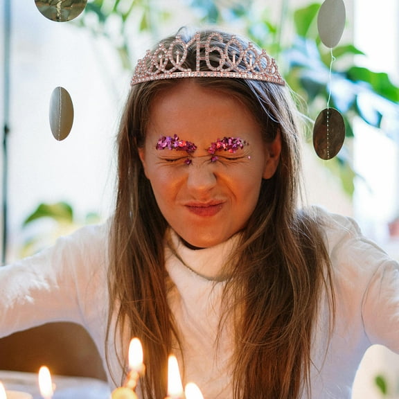 FUEENIRVA 1 Set Birthday Tiaras for Girls Crown Shape Alloy Headwear