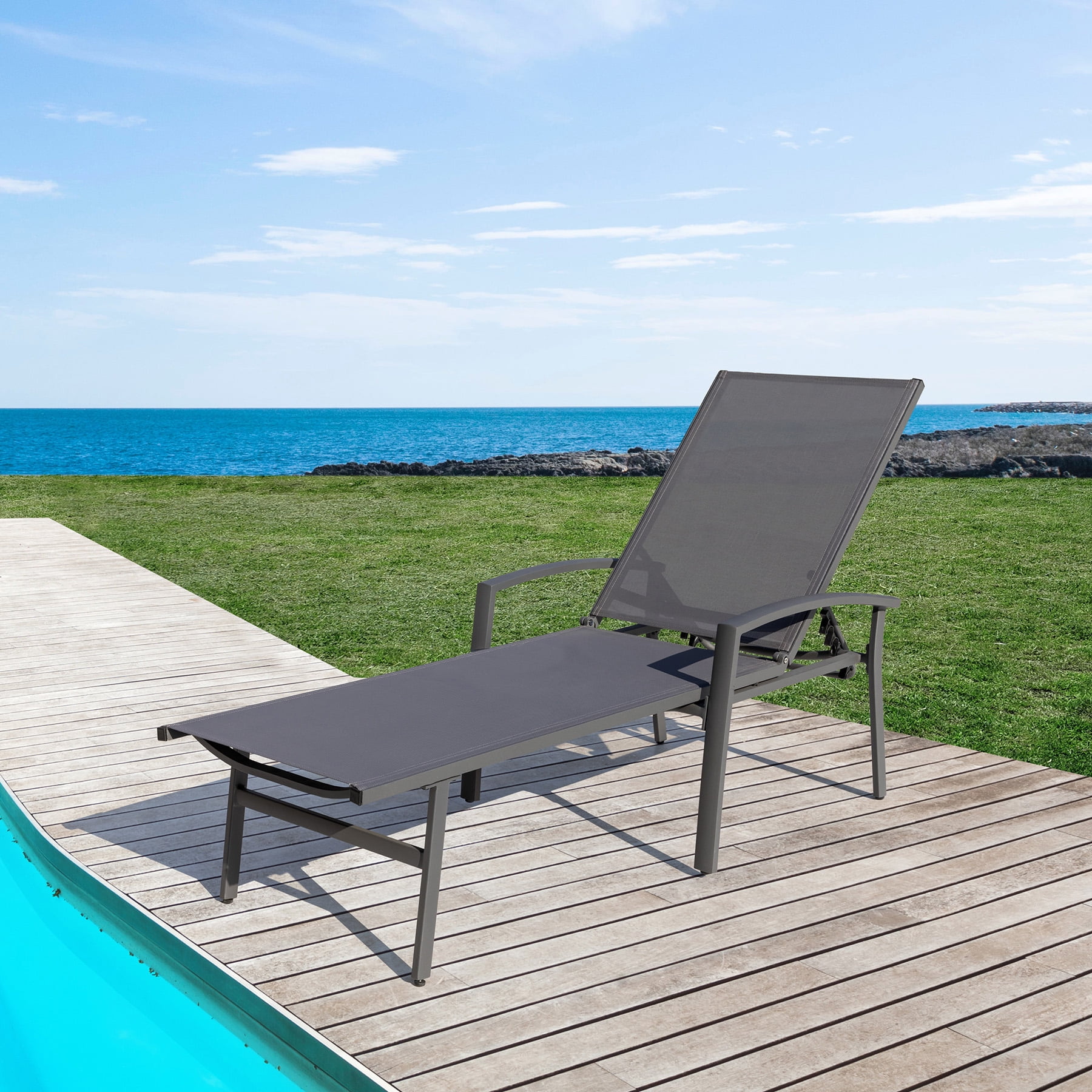 Stylish Outdoor Lounge Chairs For Poolsides