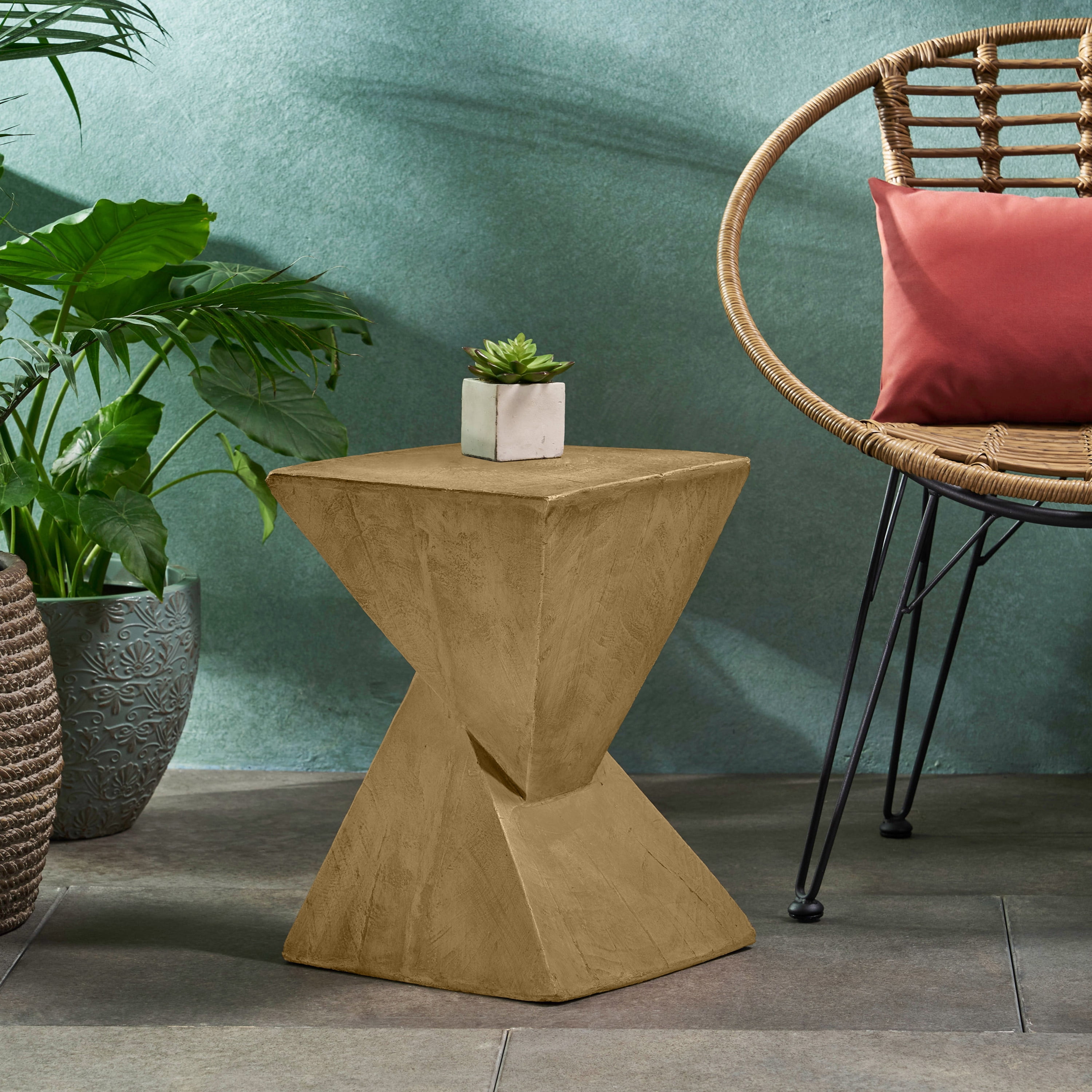 Euroco TESS Modern Side Table – Stylish End Table Compatible with Living Room, Bedroom, or Office,Versatile Home Furniture,Light Natural Color