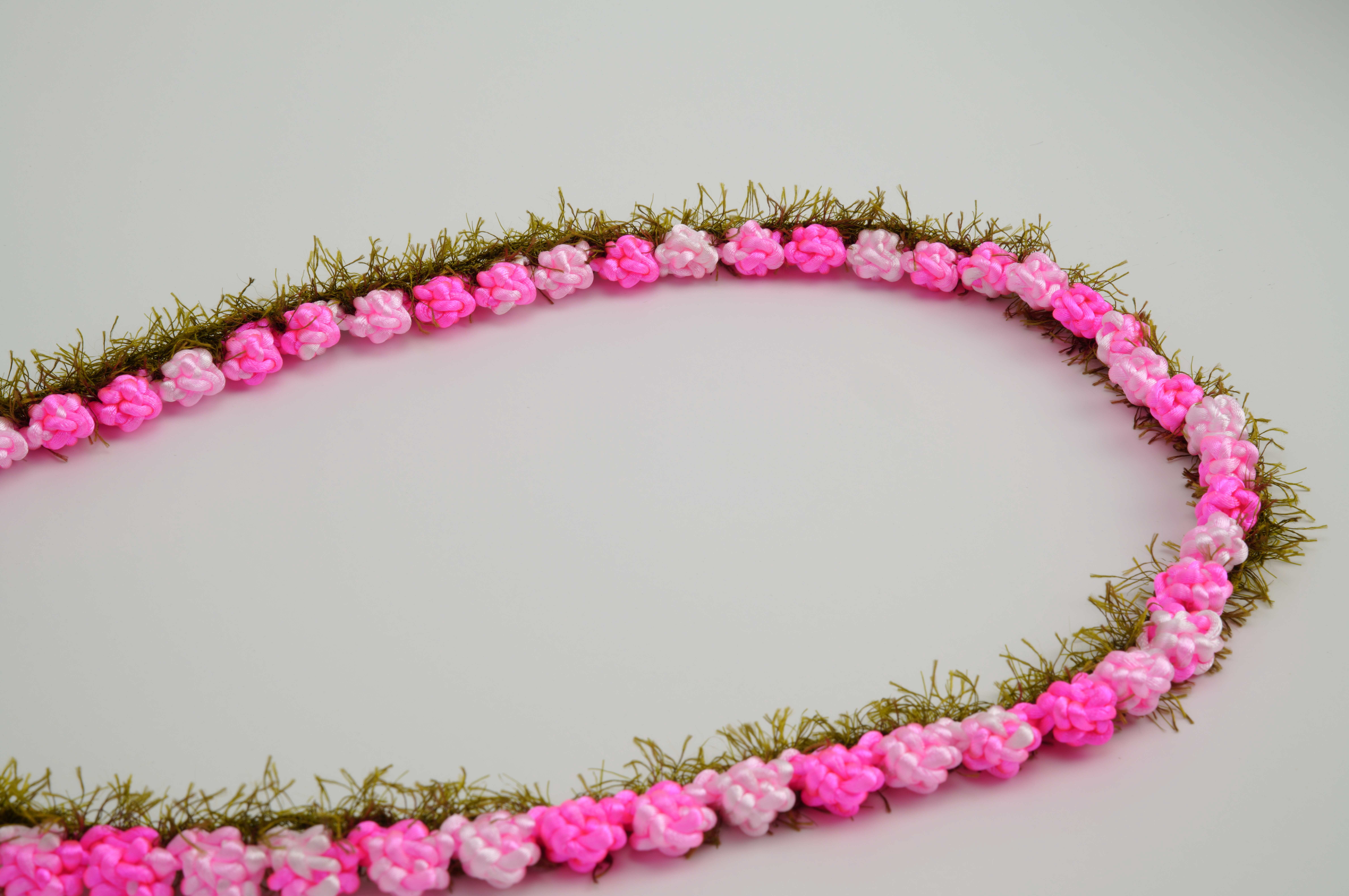 Funcraft Pink Crochet Lei, 1 Each