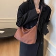thumbnail image 3 of Bolso Hombro para Mujer Gamuza Sintética Elegante Axila Correa Ajustable Hobo, 3 of 9