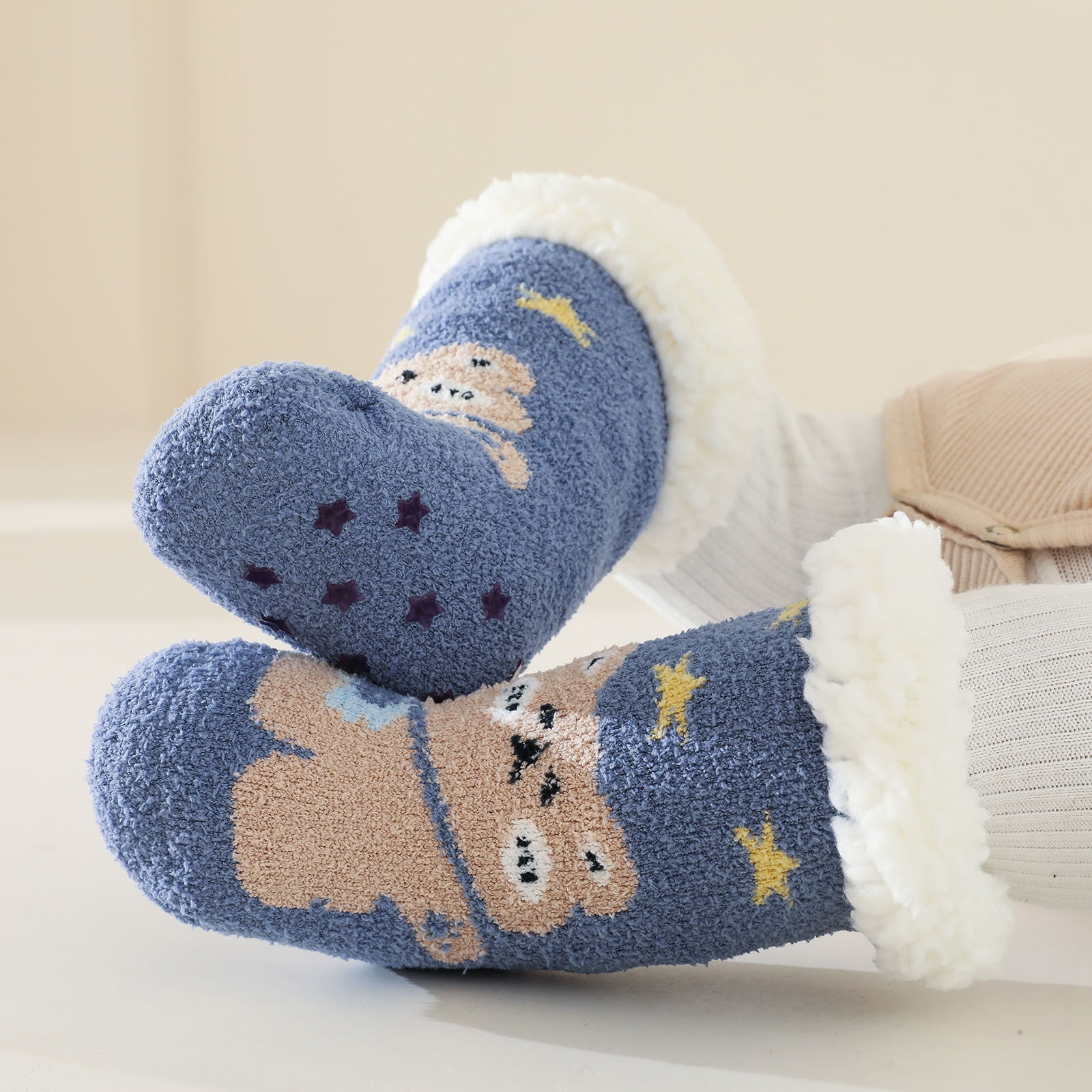 Kids fuzzy slipper discount socks