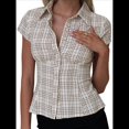 thumbnail image 1 of Camisa Informal de Corta con Botones y Cuello en V para Mujer, Estilo Y2K, con Cuadros y Abertura Frontal. Gris M, 1 of 9