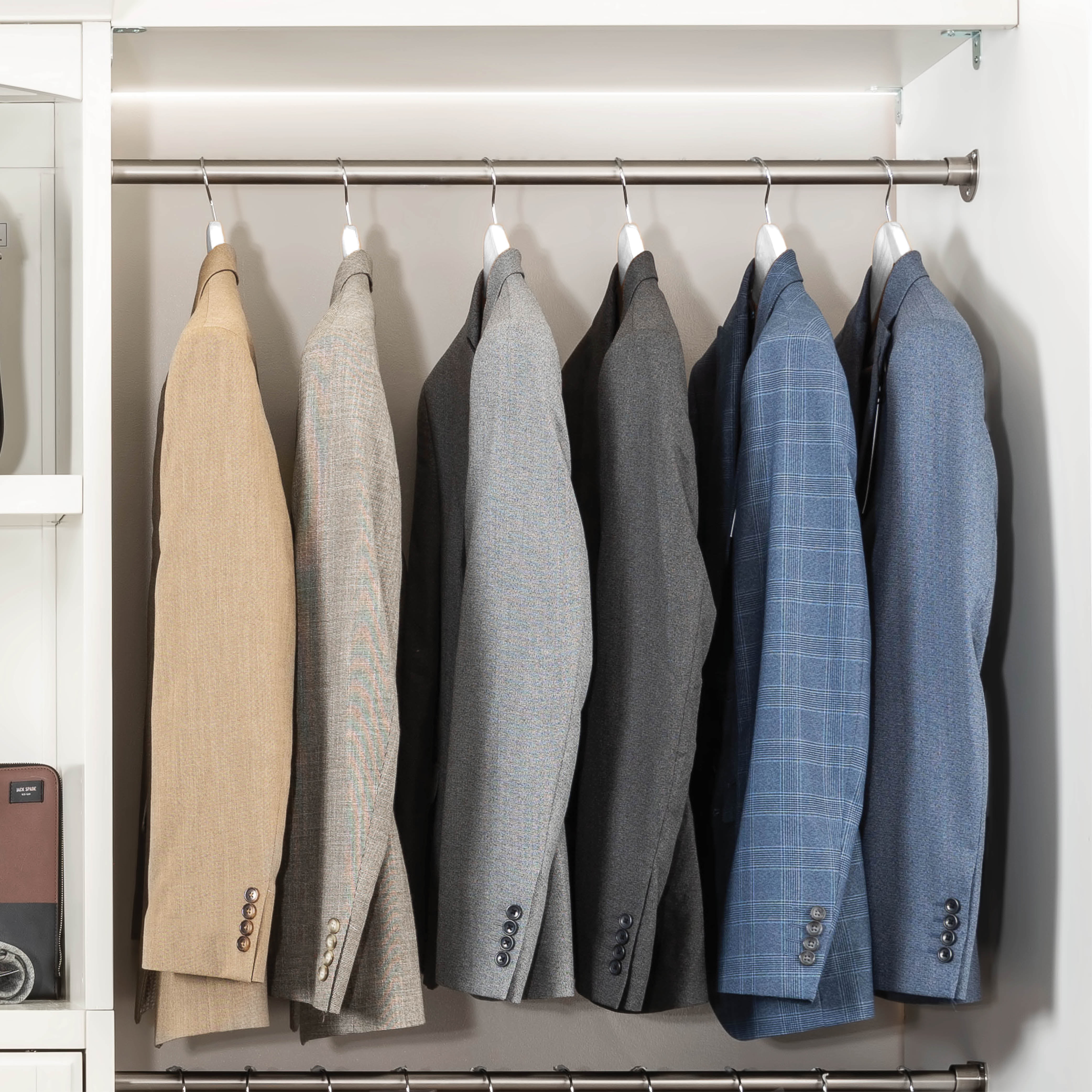 Zober Wooden Hangers 20 Pack - Non Slip Wood Clothes Hanger for Suits,  Pants, Jackets w/ Bar & Cut Notches - Heavy Duty Clothing Hanger Set - Coat