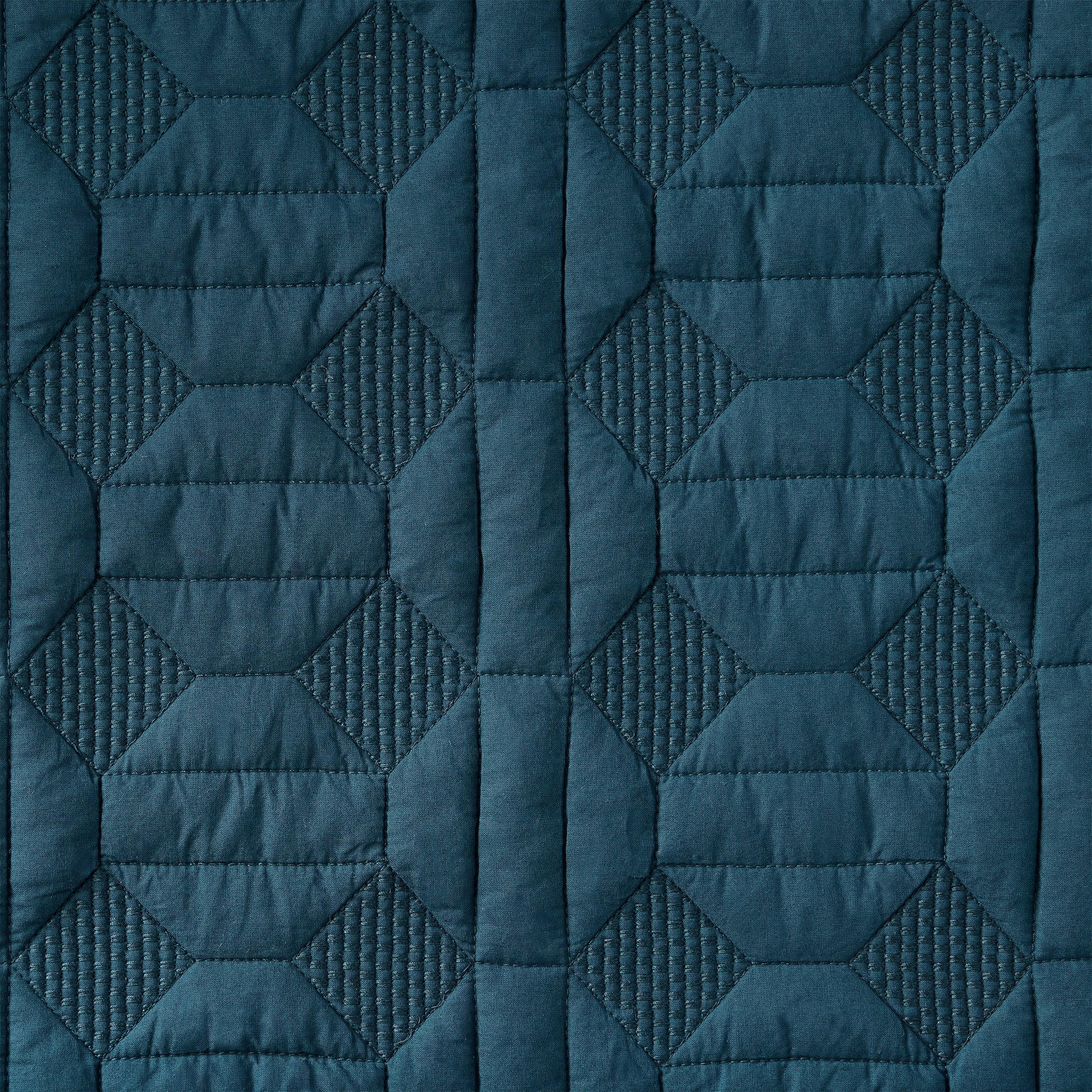 Better Homes & Gardens Crafted Geo Cotton Quilt, Teal Ocean, Full/Queen