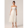 thumbnail image 1 of Vestido Bellabarnetten Sagako con hombros descubiertos, pliegues, flores y encaje, 1 of 6