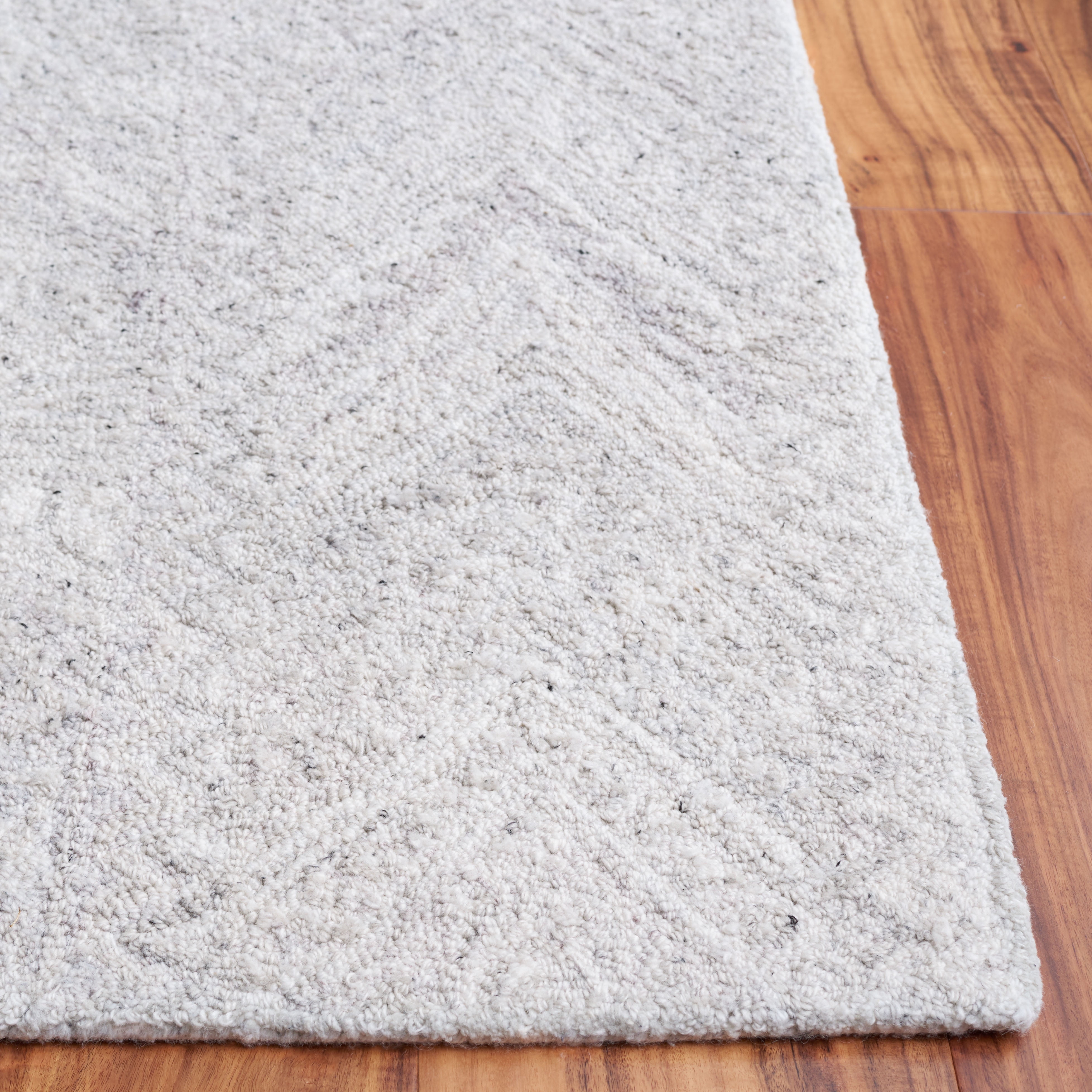 SAFAVIEH Abstract Gloria Geometric Area Rug, Gray/Ivory, 5' x 8'