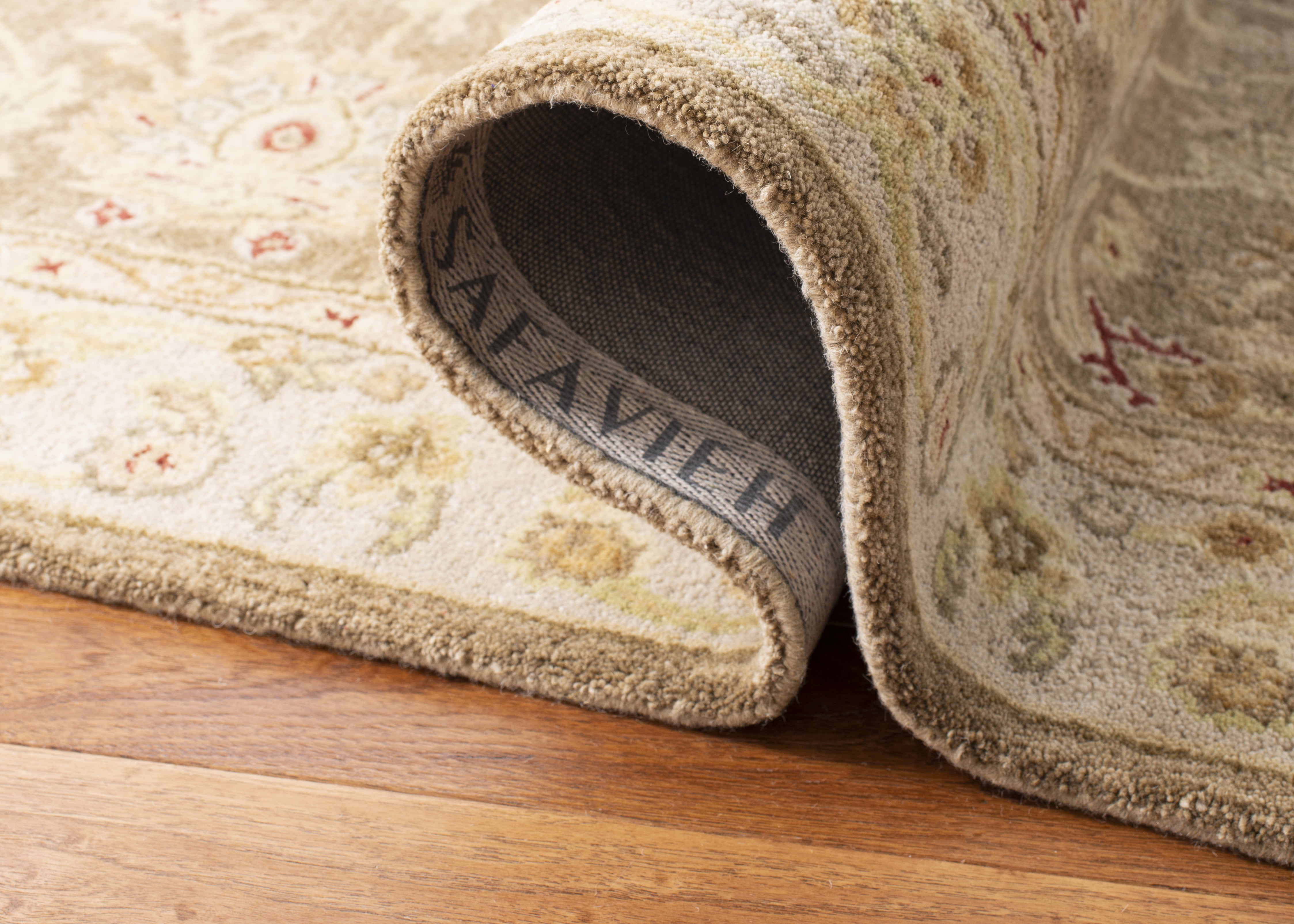 Safavieh Anatolia Tracy Traditional Wool Area Rug or Runner